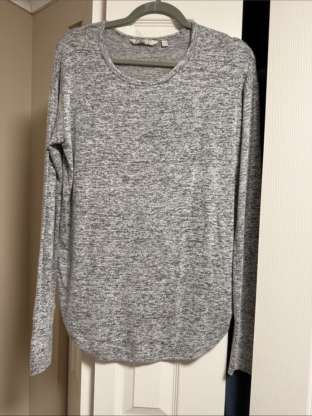 Athleta Gray Marled Long-Sleeve Pullover